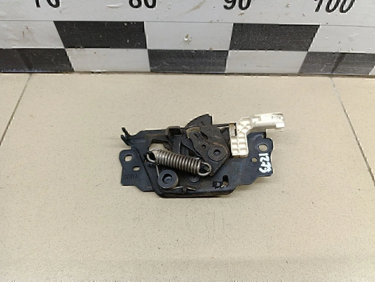 Замок капота Focus III 2011>