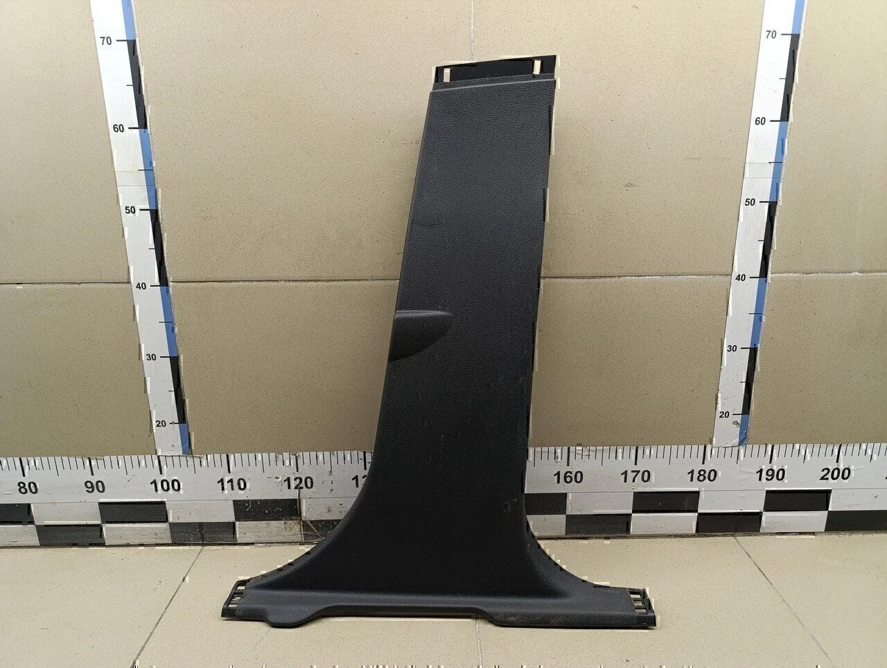 Обшивка стойки Focus III 2011>