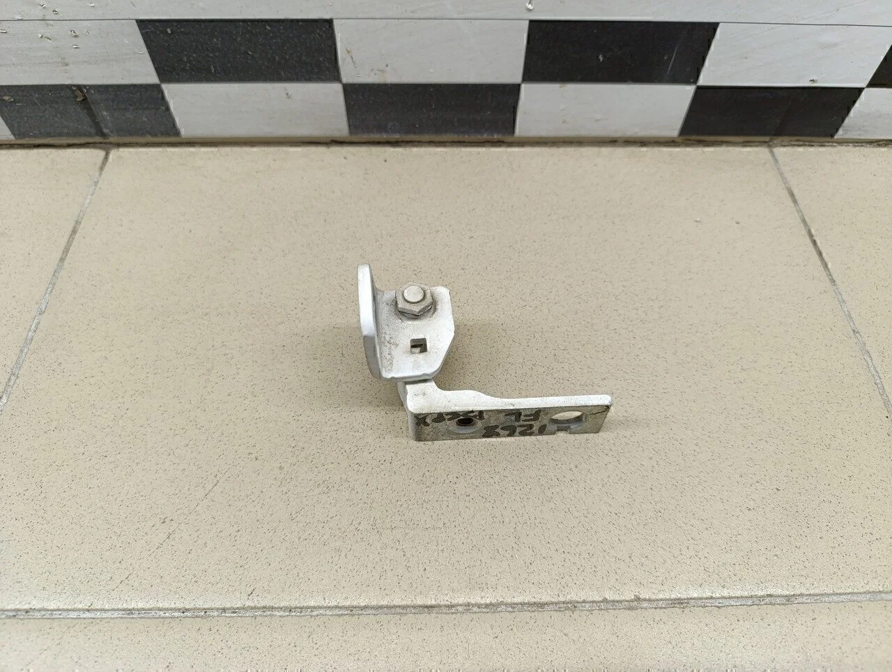 Петля двери Focus III 2011>