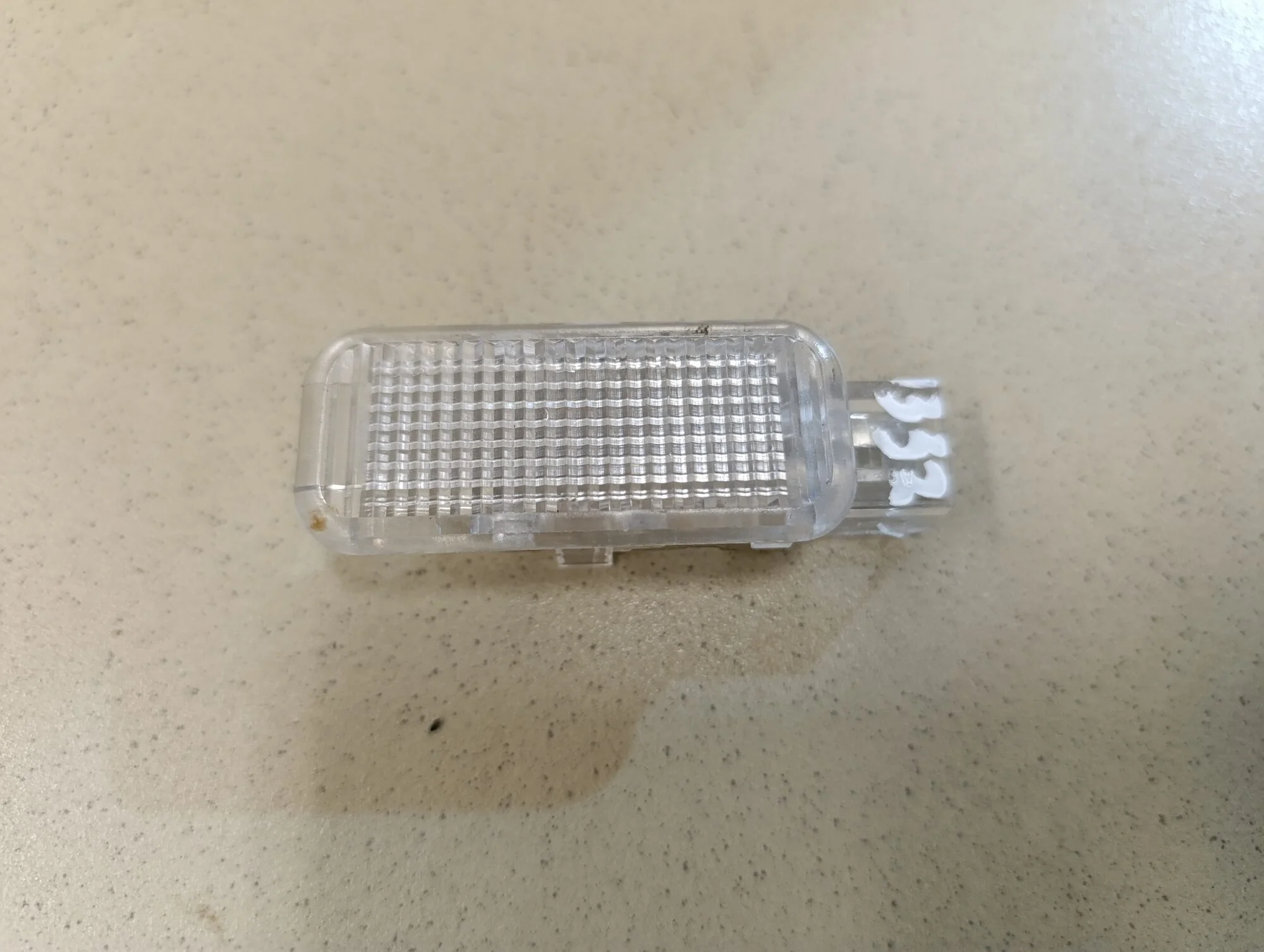 Плафон салонный A4 [B5] 1994-2000