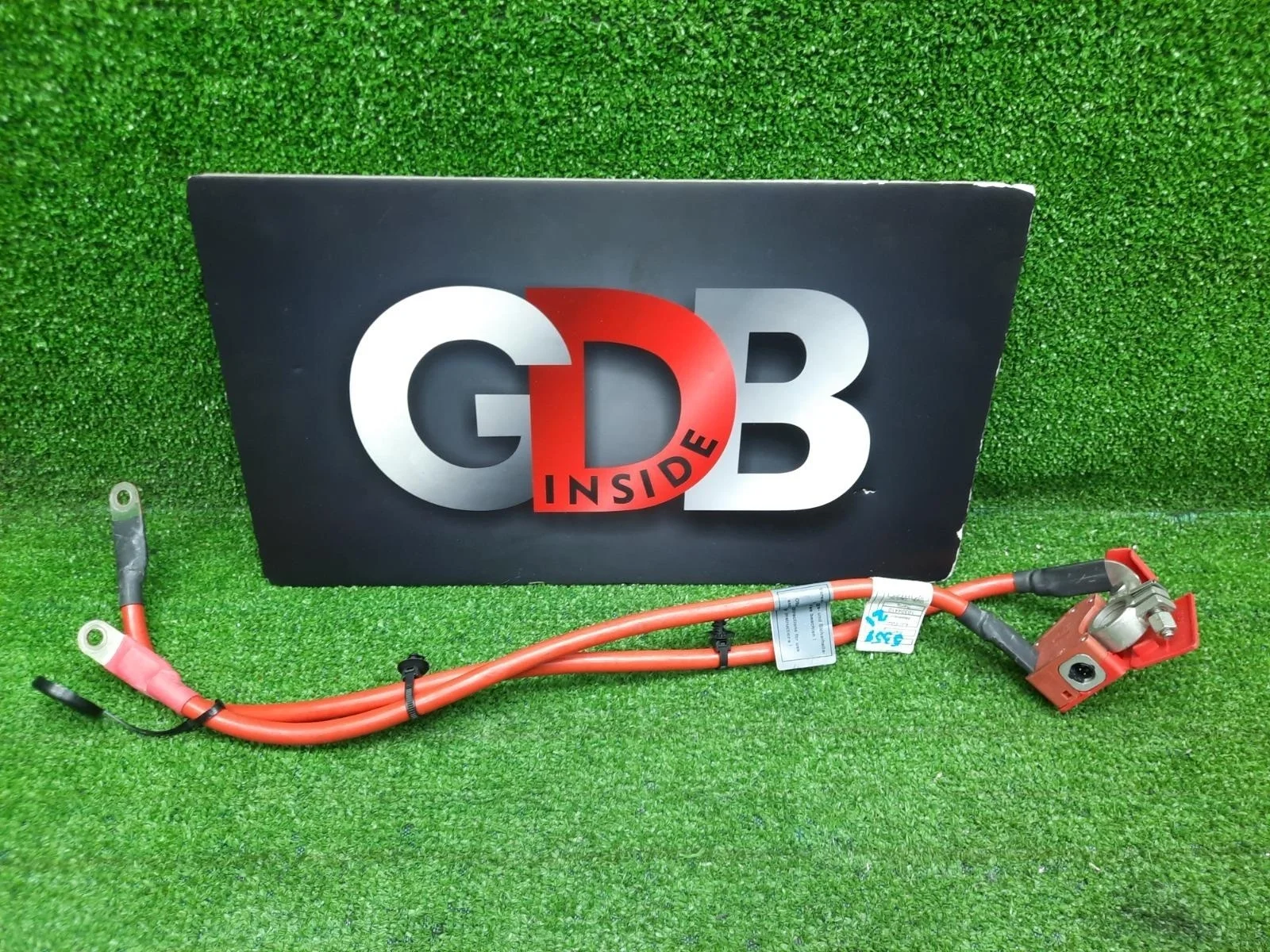 Плюсовой провод аккумулятора BMW 1 series 17.04.2013 61126834543 F20 N13B16A