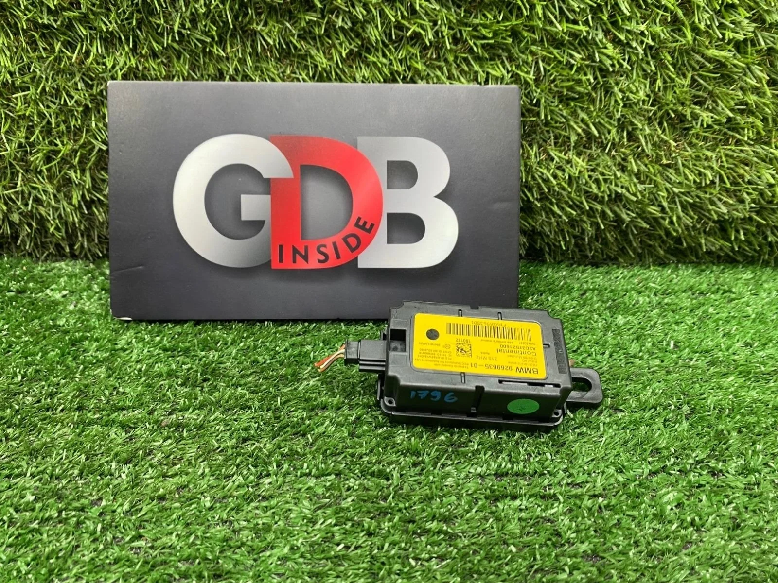 Блок управления BMW 1 series 24.04.2012 34526863433 F20 N13B16A