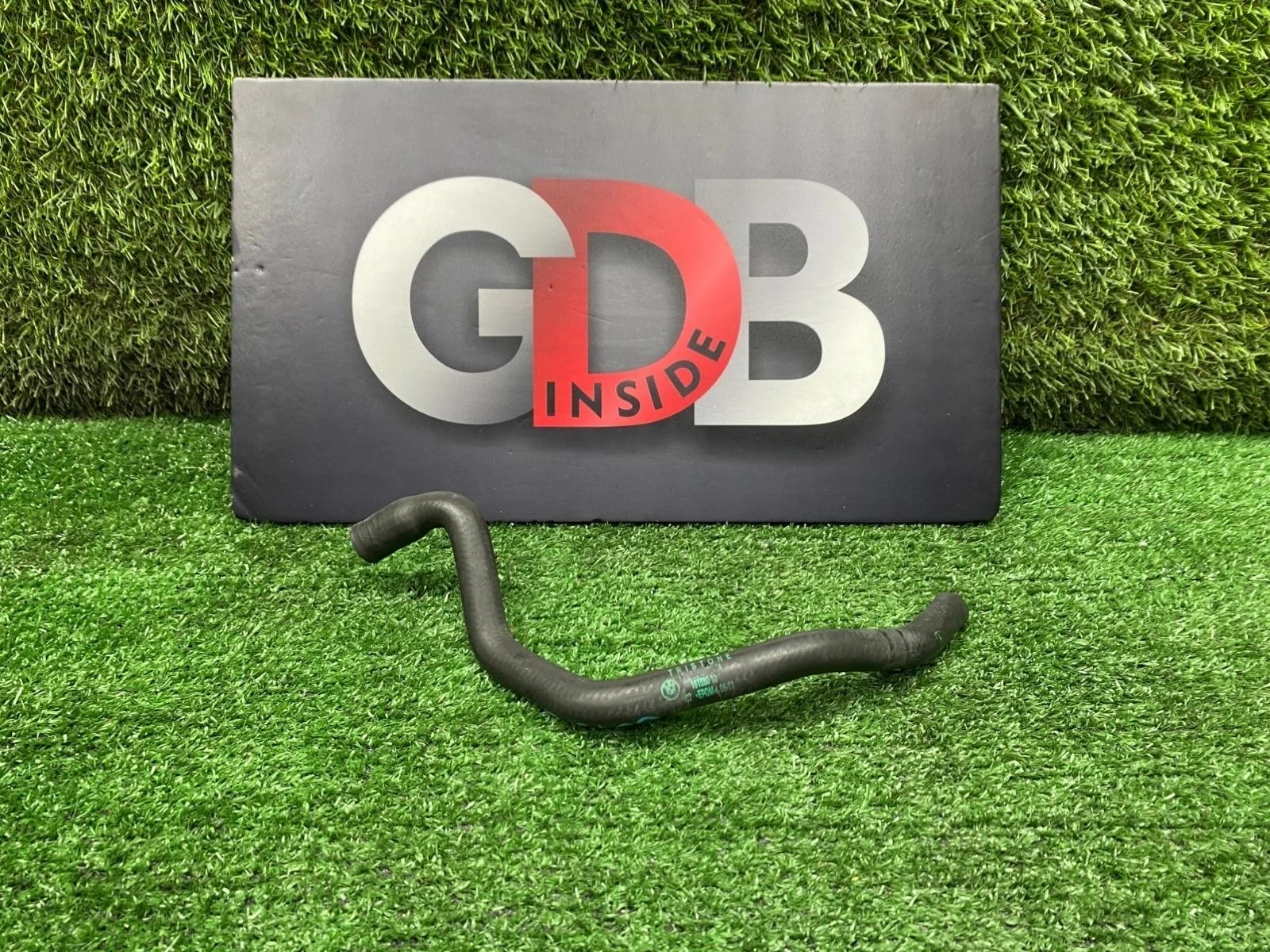 Патрубок системы охлаждения BMW 1 series 28.06.2013 17127619685 F20 N13B16A