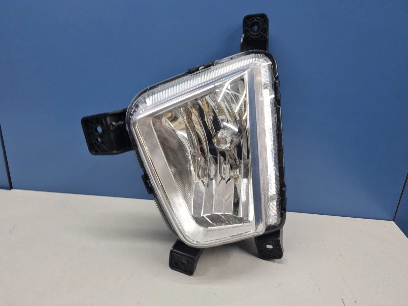 Фара противотуманная левая для Hyundai Creta 2016-