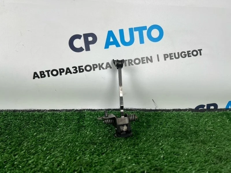 Ограничитель двери Peugeot 308 2012 T7