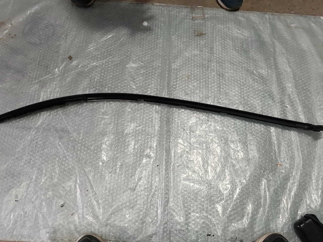 Молдинг лобового стекла Toyota Land Cruiser 2012-2015 7553460072 J200, передний левый