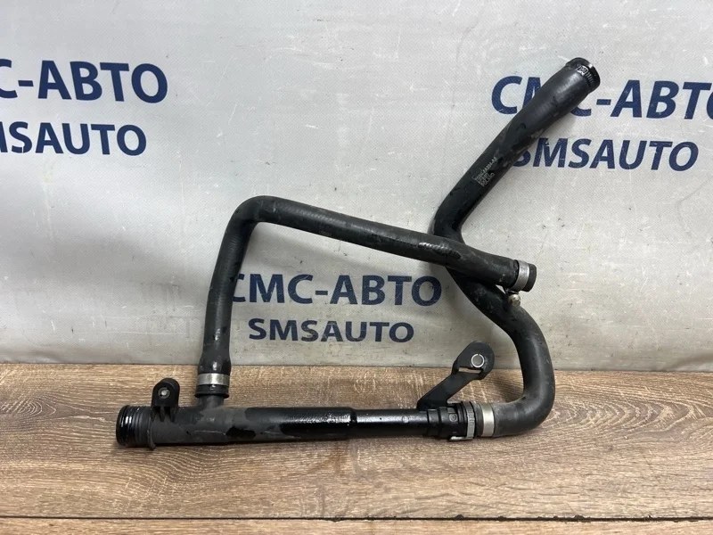 Патрубок охлаждения Volvo XC90 30774514 XC90 3.2