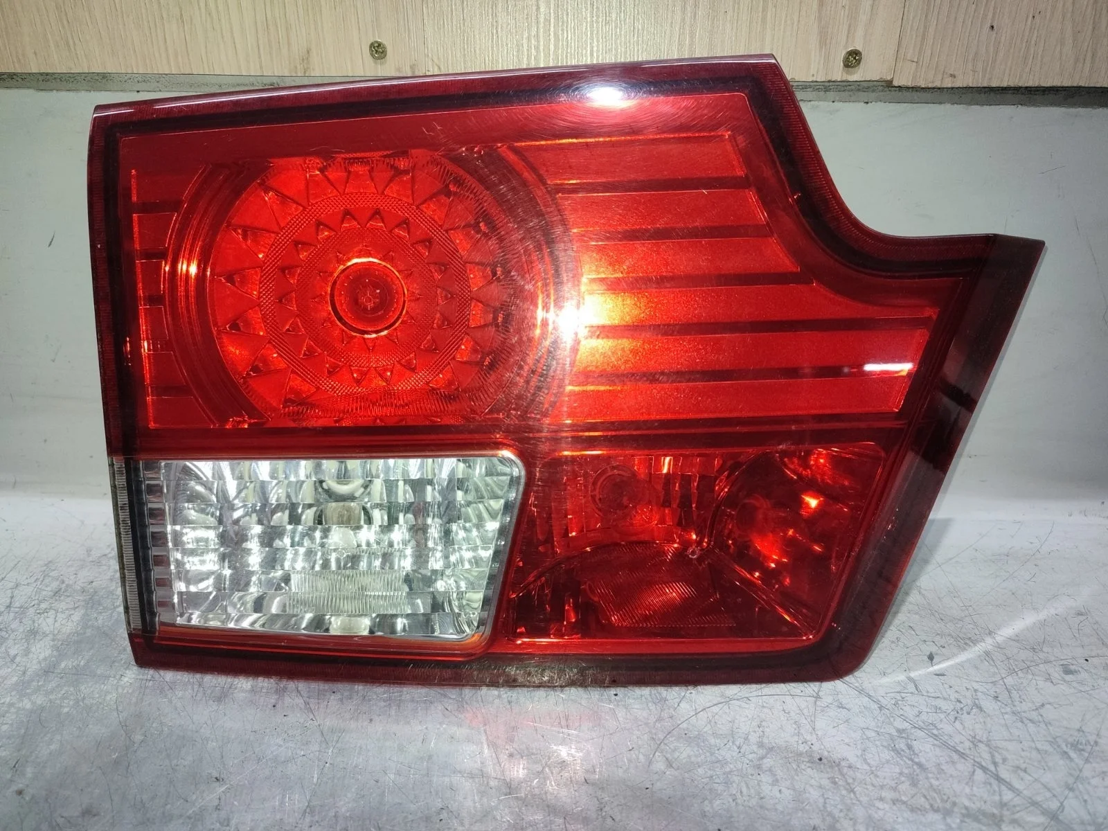 Фонарь SsangYong Kyron 2009 D130