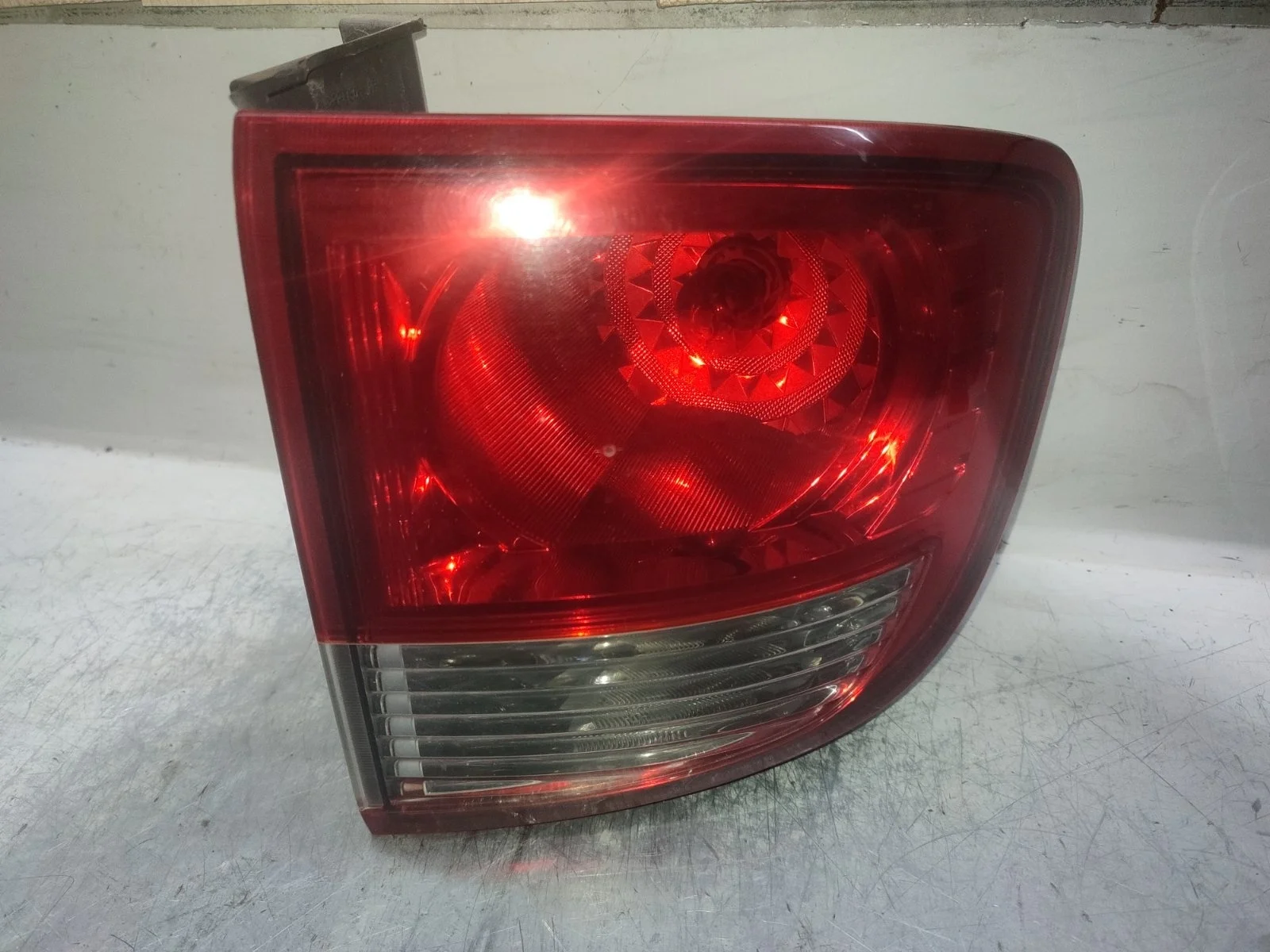 Фонарь SsangYong Kyron 2008 D130