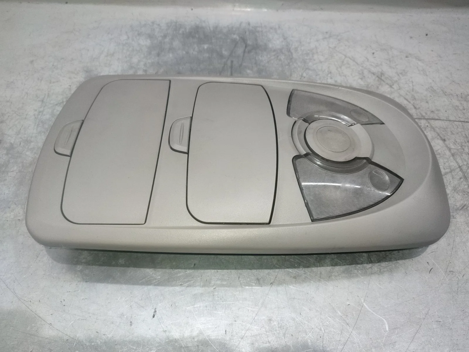 Плафон освещения салона SsangYong Kyron 2008 D130