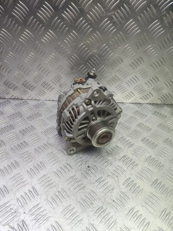 Генератор Nissan Primera X-Trail 23100AU400 P12 T30 QR20DE