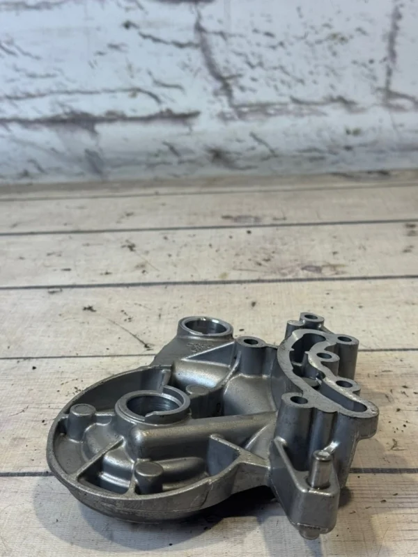 Крышка распредвала VW Passat 2012 B7