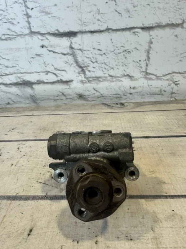 Насос гидроусилителя руля Skoda Octavia 2005 A5