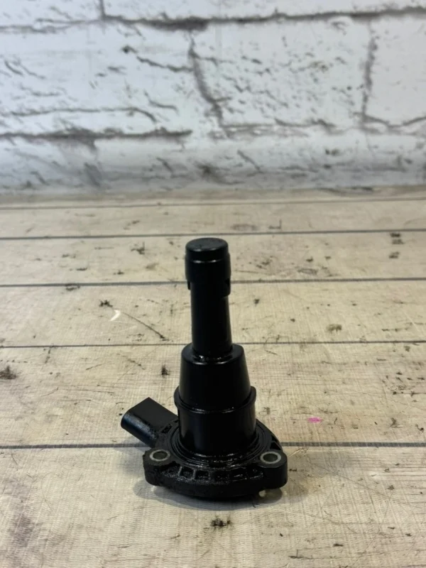 Датчик уровня масла Audi Q5