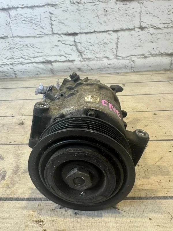 Компрессор кондиционера Audi Q5