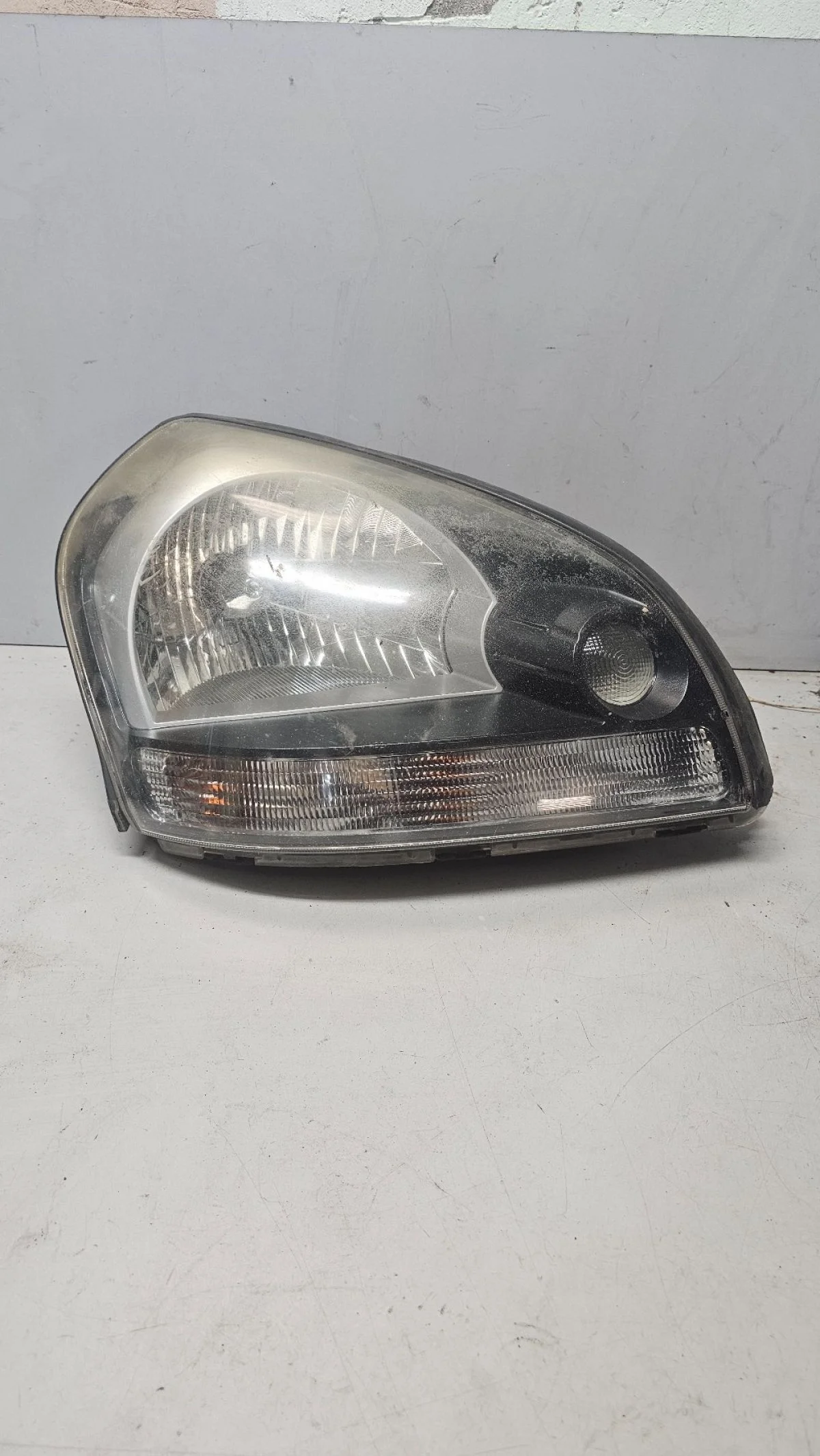 Фара правая Hyundai Tucson I (2004—2015)