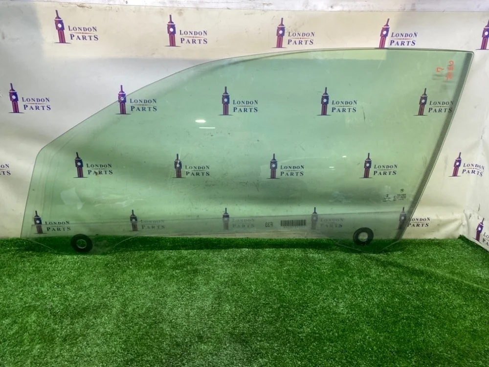 Стекло BMW F33