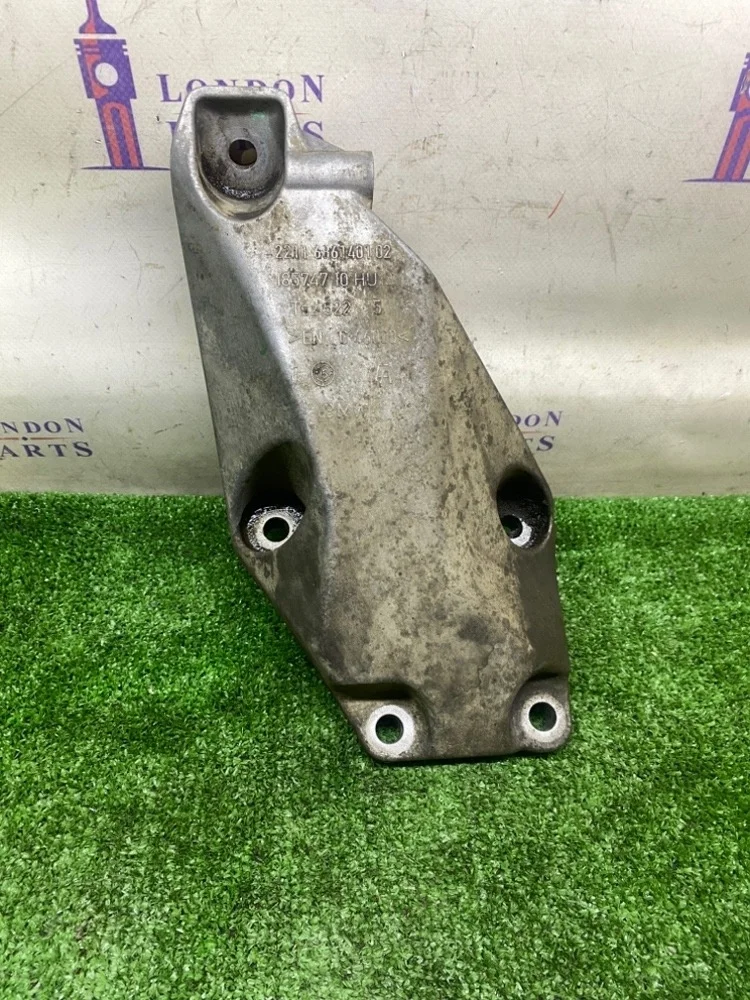 Кронштейн двигателя BMW 320iX F30