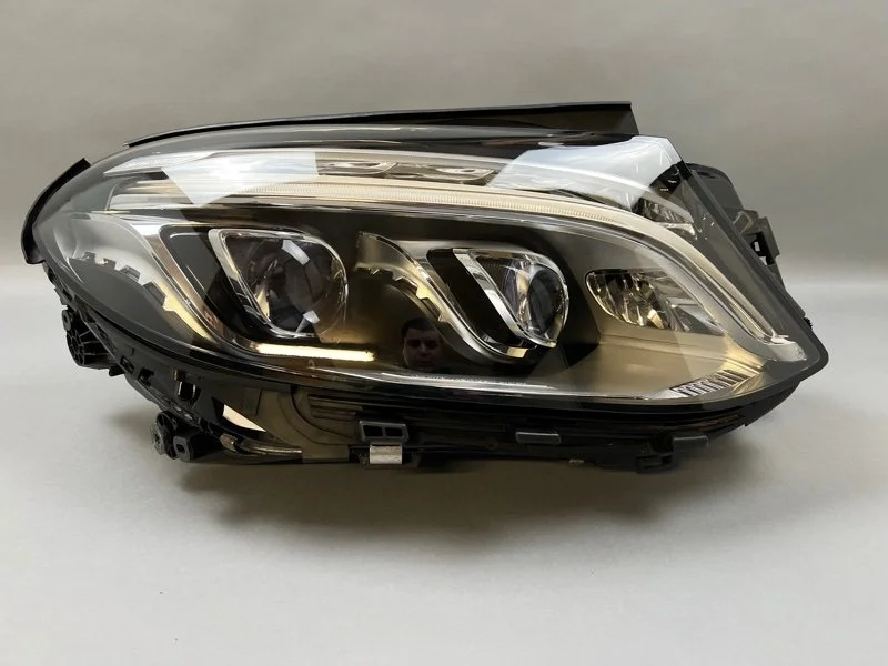 Фара Mercedes-Benz GLE 2015-2018 A1669062203 W166, передняя правая