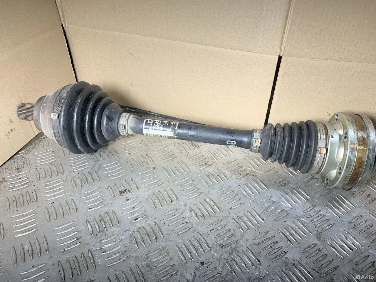 Приводной вал vw golf jetta 1k0407271ma