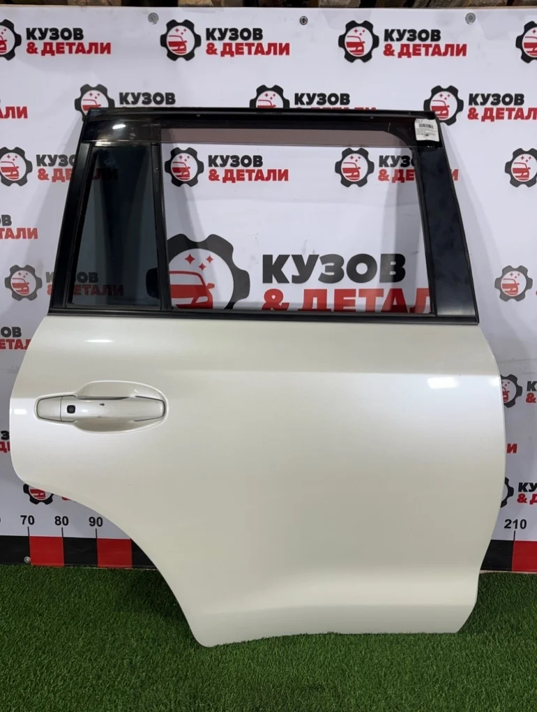 Дверь боковая Toyota Land Cruiser 2017-2023 6700360470 J200, задняя правая