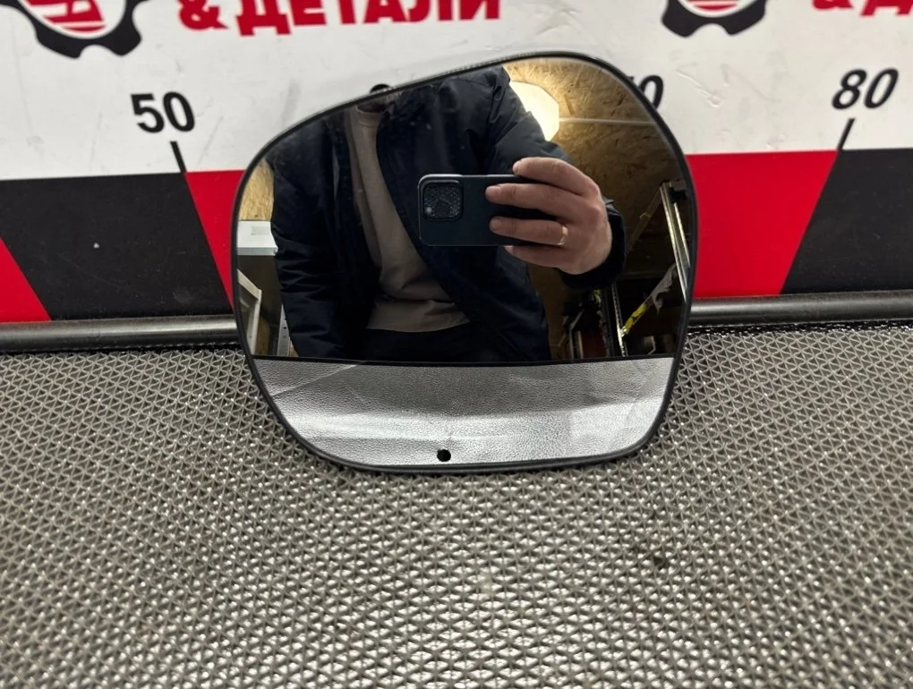 Зеркальный элемент Toyota Land Cruiser Prado 2017-2023 8793160B60 J150, правый