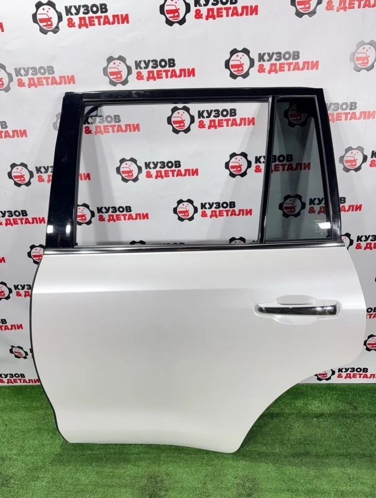 Дверь боковая Lexus LX570 2015-2021 6700460550, задняя левая