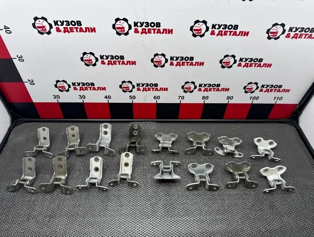 Петля двери Lexus NX 2014-2021 6871012151, передняя