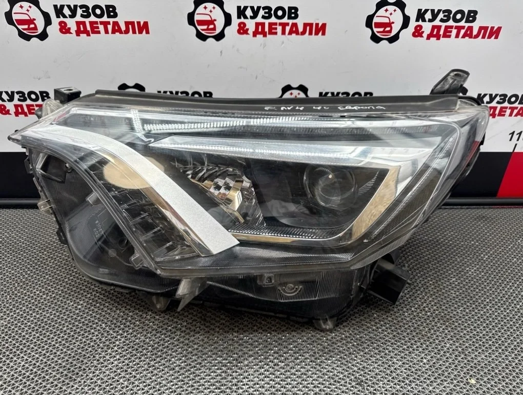 Фара светодиодная Toyota RAV 4 2015-2019 8117042650 40, левая