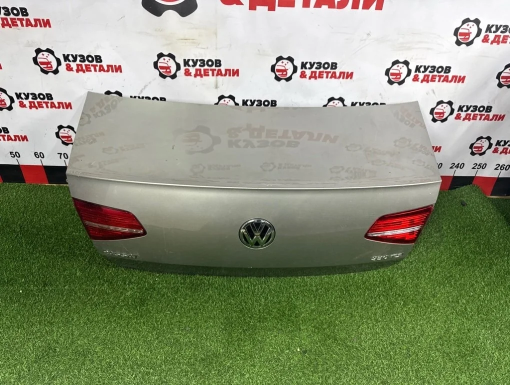 Крышка багажника volkswagen Passat 3G5827025A B8, задняя