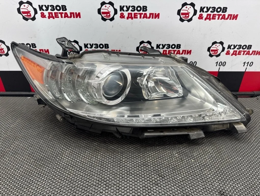 Фара ксеноновая Lexus ES 8114533B60 XV60, передняя правая
