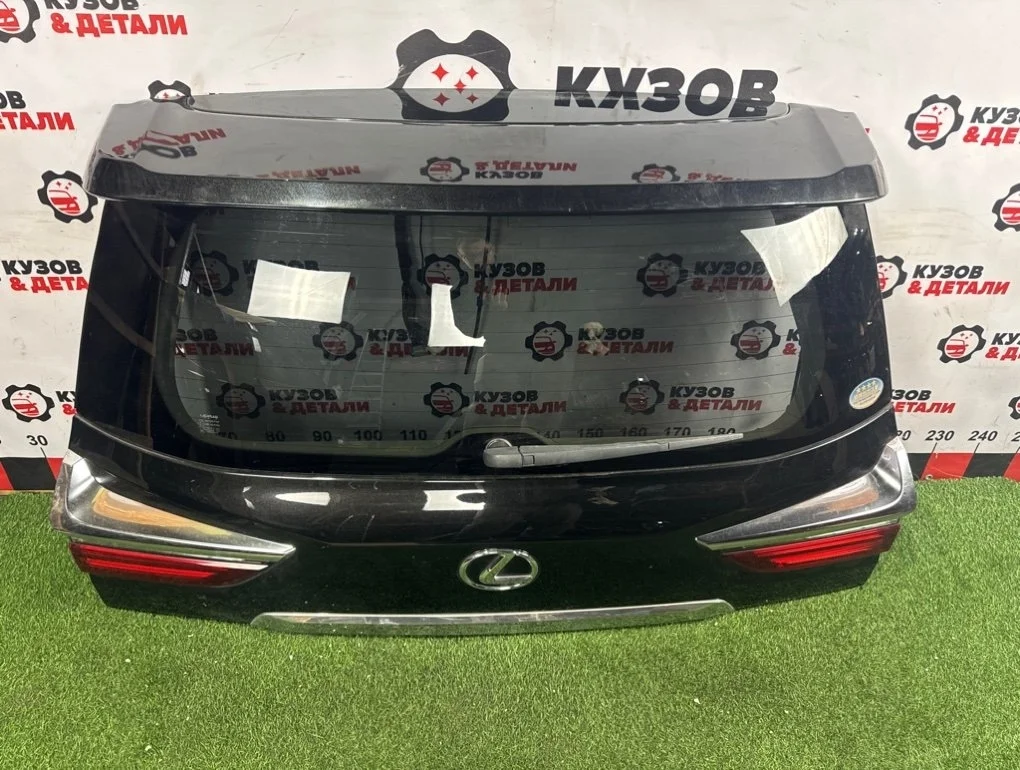 Крышка багажника Lexus LX570 2015-2021 6700560K70, задняя