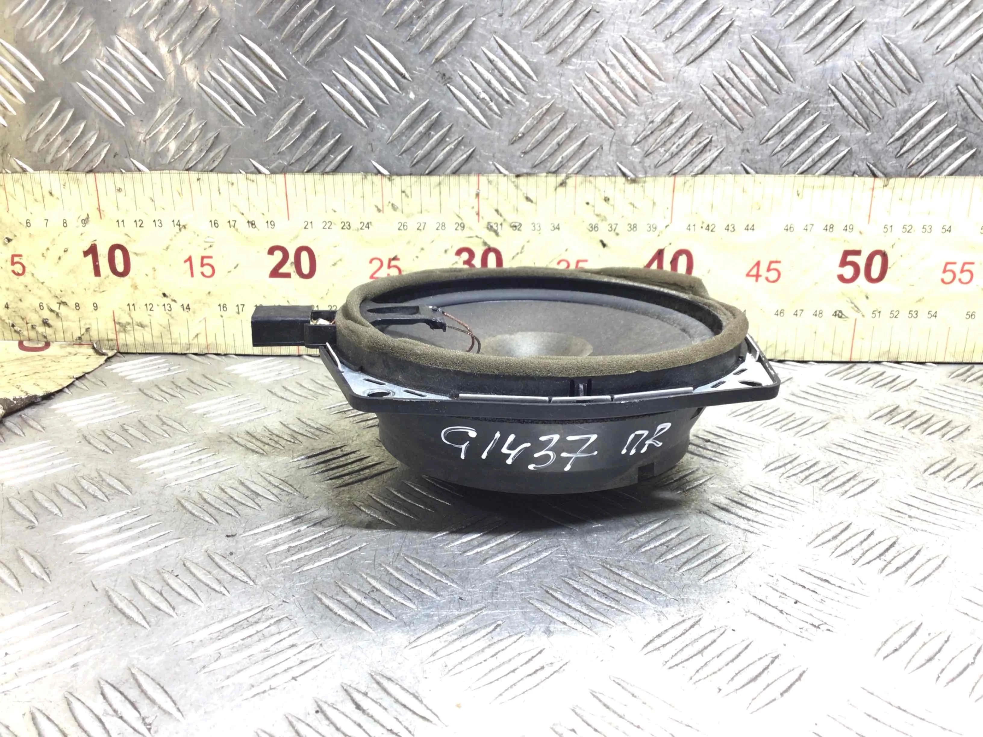 Динамик двери передней правой Mitsubishi Space Runner 1 поколение [рестайлинг] (1995-1999) бензин 2.0 i Механика Минивэн