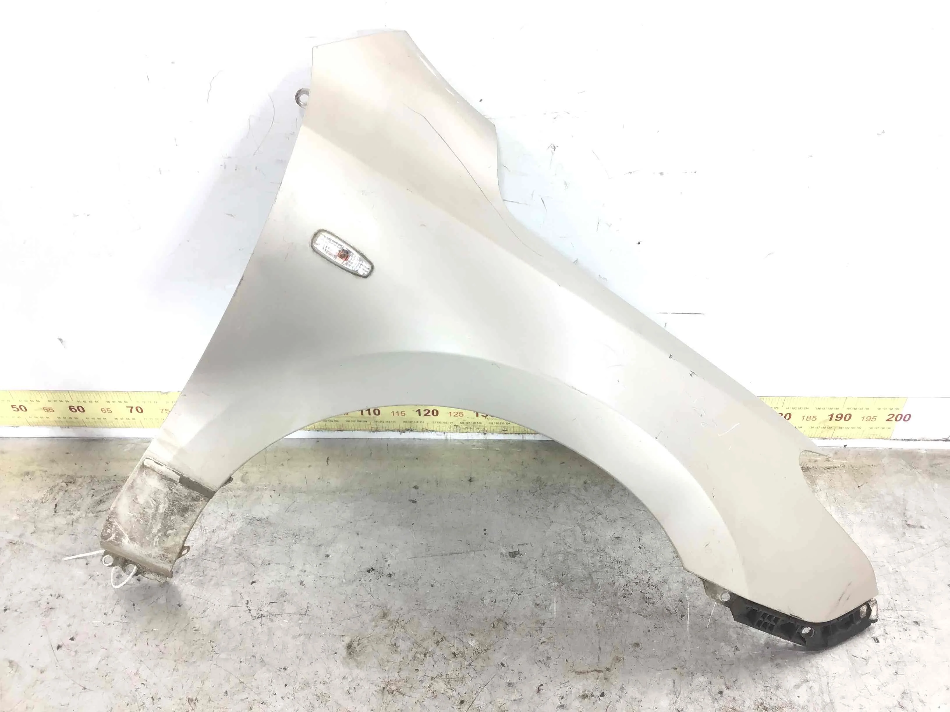 Крыло переднее правое Hyundai i30 1 поколение [рестайлинг] (2010-2012) бензин 1.6 i Автомат Универсал