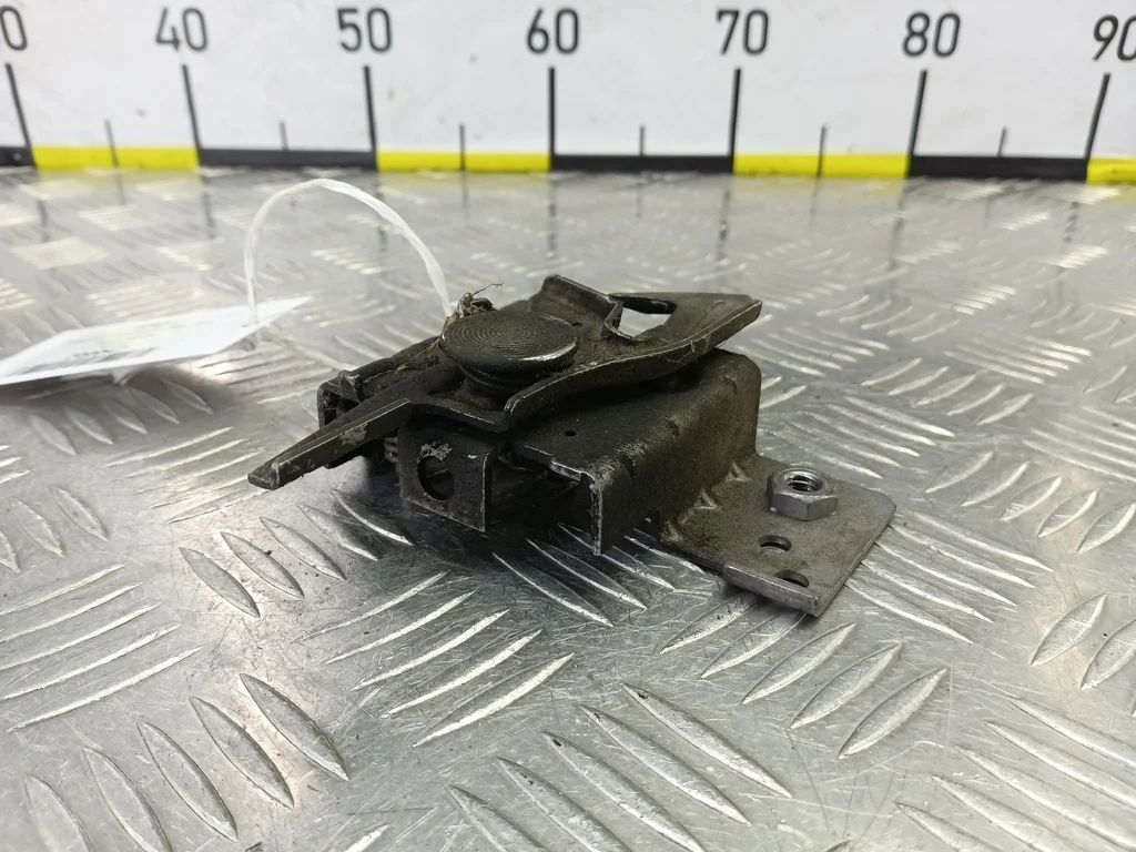 Замок капота FORD Fusion I рестайлинг (2005—2012)