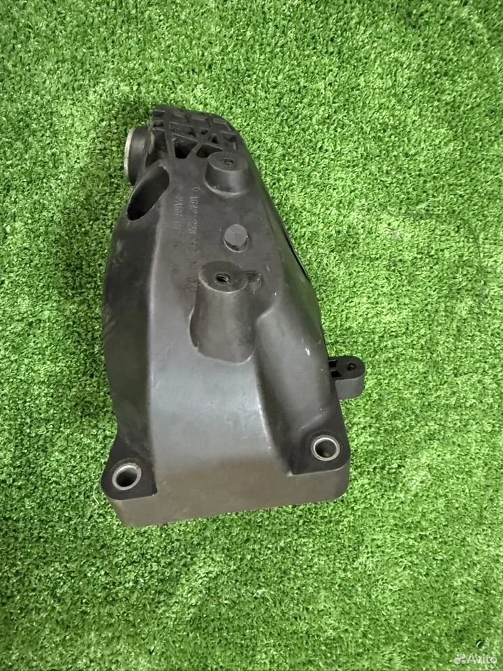 Кронштейн двигателя mercedes a6422236204 ориг