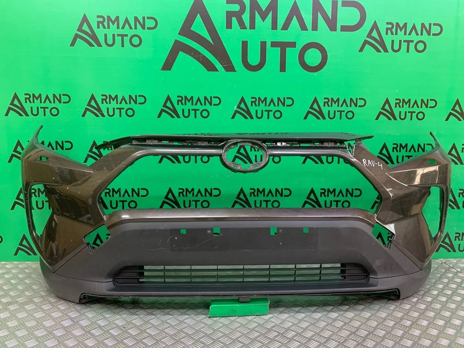 Бампер Toyota RAV4 2018-нв 5 XA50