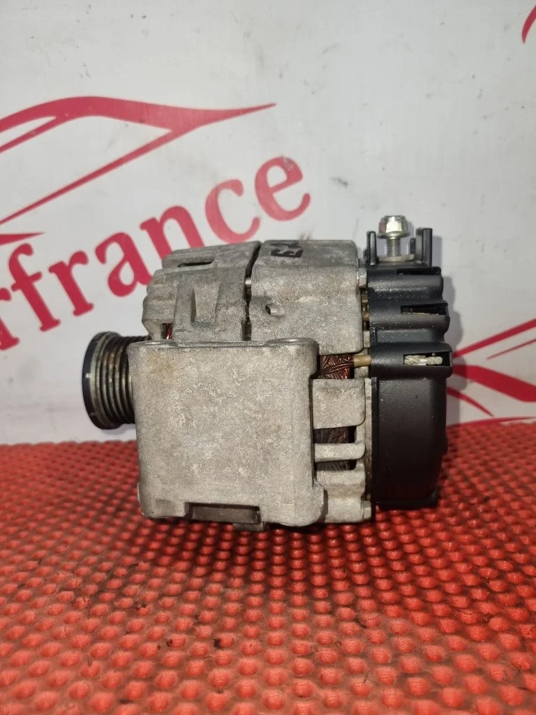 Генератор Mercedes-Benz Sprinter A0131546802 W906 2.1 CDI OM651