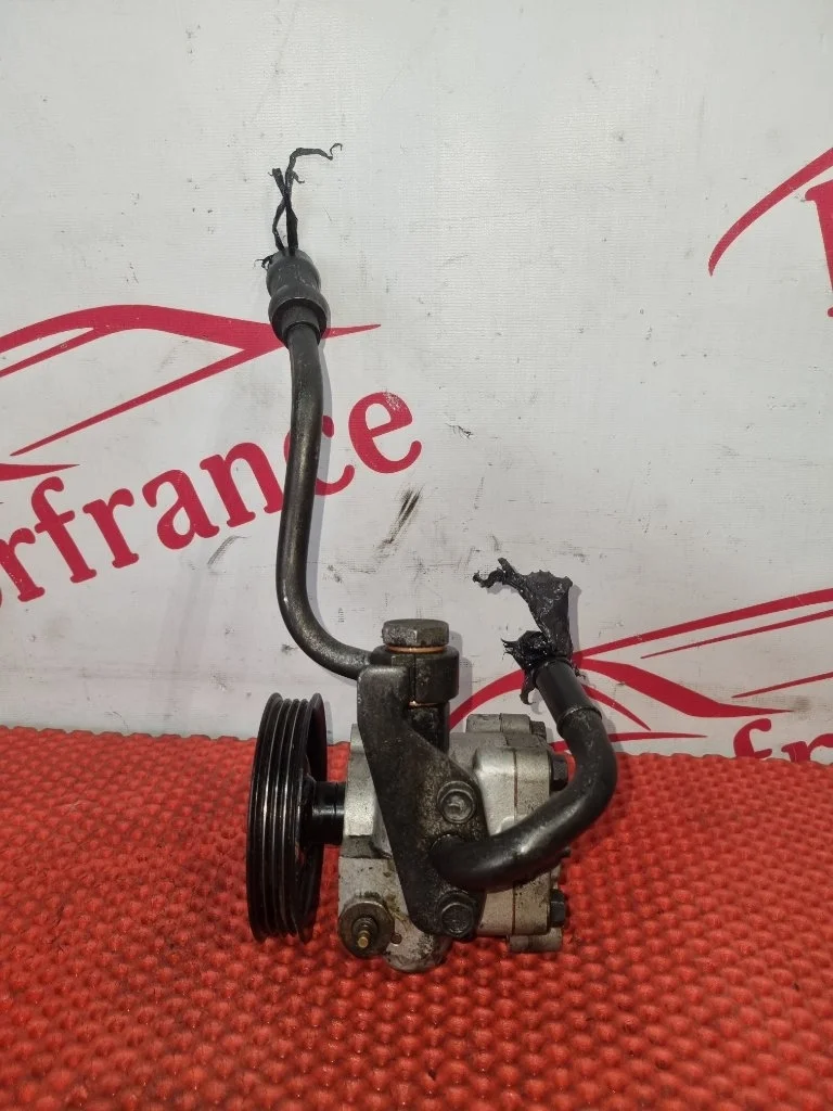 Насос гидроусилителя руля Hyundai Getz 571101C080 1 1.1 G4HD