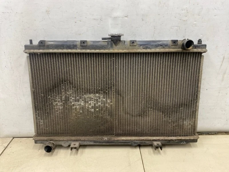 Радиатор охлаждения Nissan Primera 2 P11 SR20DE