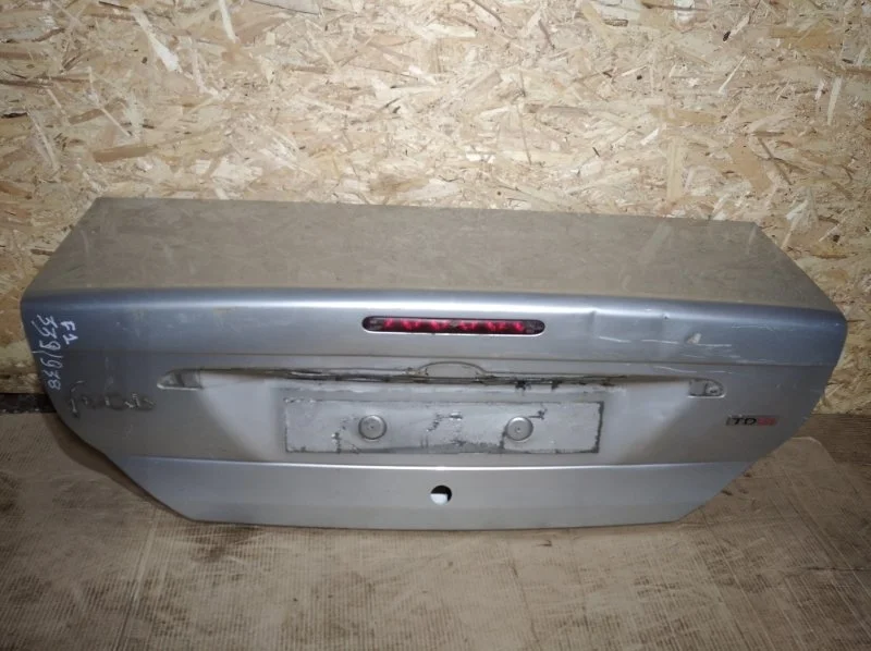 Крышка багажника Ford Focus 1 (98-05) СЕДАН