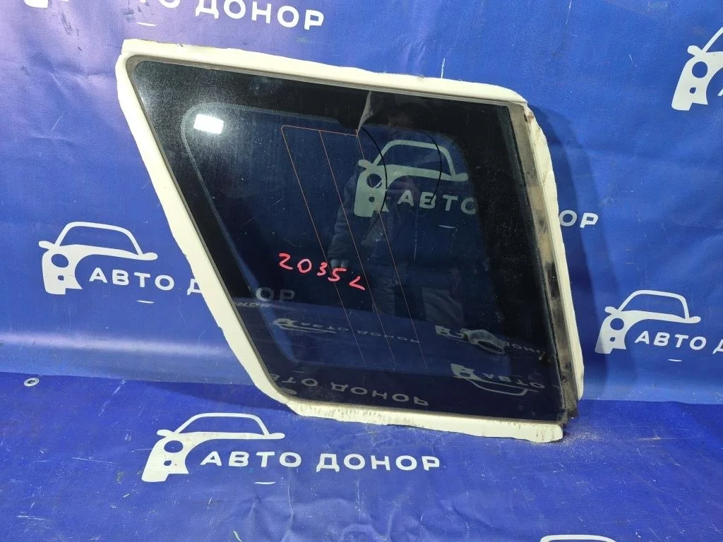 стекло боковое глухое LAND ROVER FREELANDER L359 B6324S