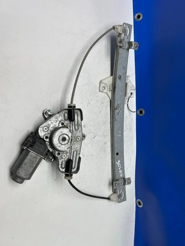 Стеклоподъемник Hyundai Solaris 1 834011R110 RB, задний левый