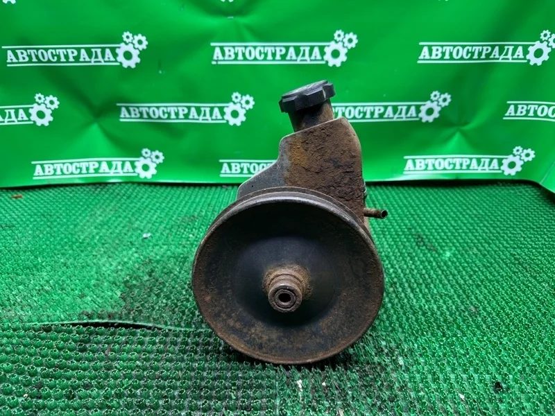 Насос ГУР Chevrolet Tahoe 2006-2014 15909824 GMT900 LY5 5.3