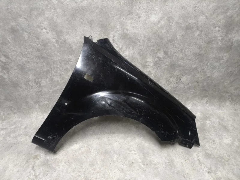 Крыло переднее правое Kia Rio JB