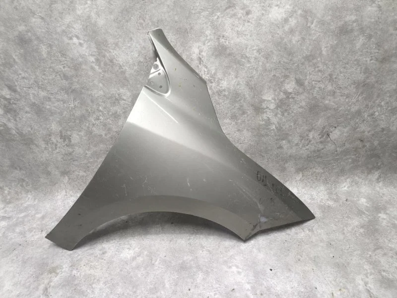 Крыло переднее левое Renault Megane