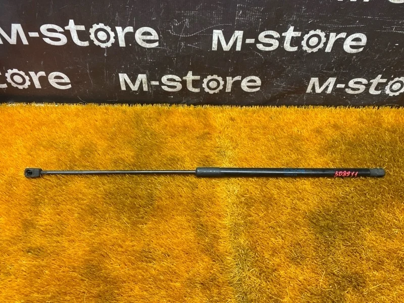 Амортизатор капота Volkswagen Touareg 2012 7P6823359 7P CGRA