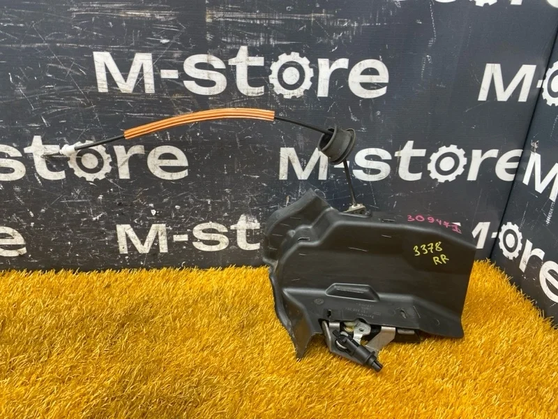 Замок двери Audi A4 2004 8E0839350 B6/8E ALT, задний правый