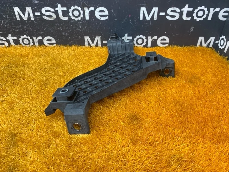 Кронштейн фары Audi Q3 2012 8U0941453 8U CPSA, левый