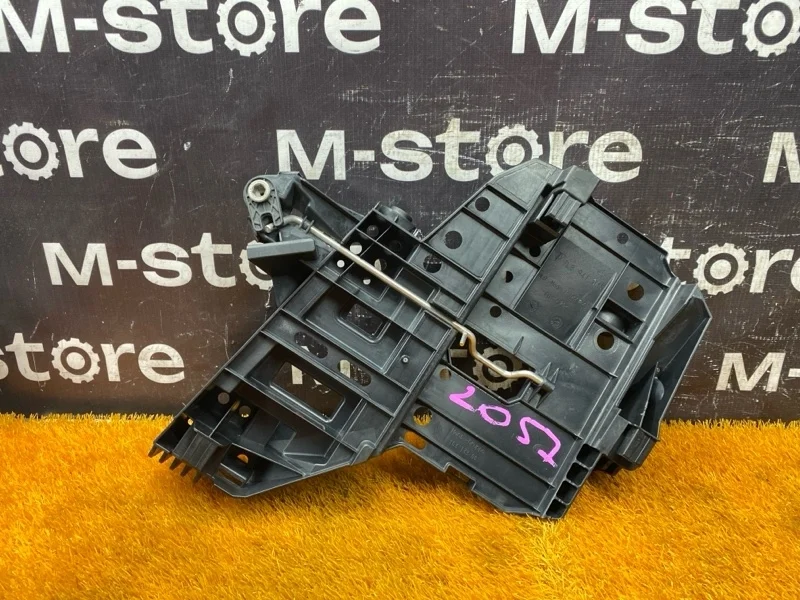 Кронштейн фары Porsche Cayenne 2007 7L5941045 957 4851, левый